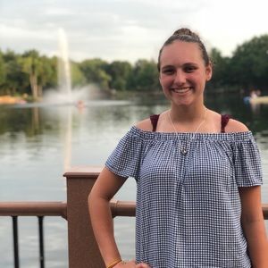 Meet your Posher, Abby